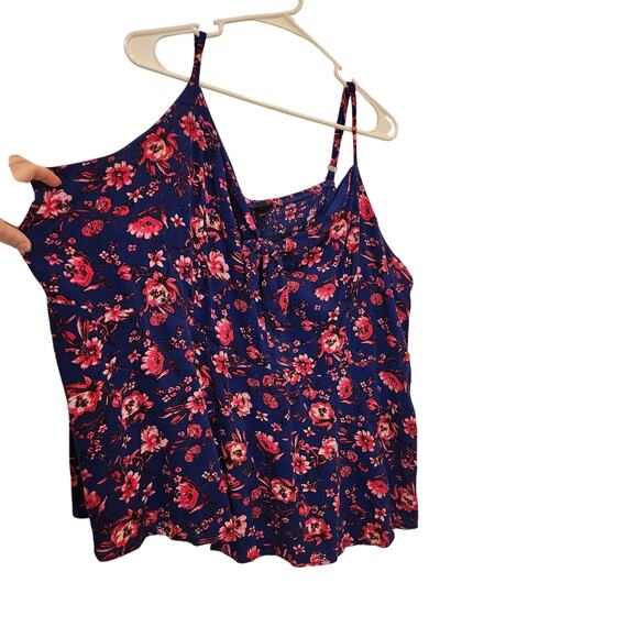 Torrid Blue Pink Floral Boho Smocked V-Neck Peplum Eyelet Cami Tank Top Size 5X - Picture 3 of 10